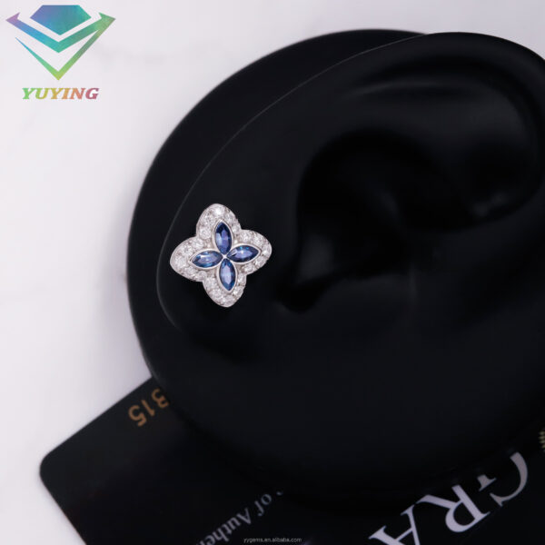 Clover shape 925 Silver With Moissanite Diamond Women Earrings - Image 3
